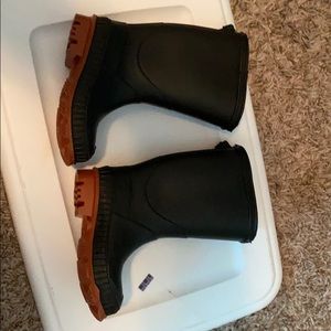 Carters Rain boots size 6